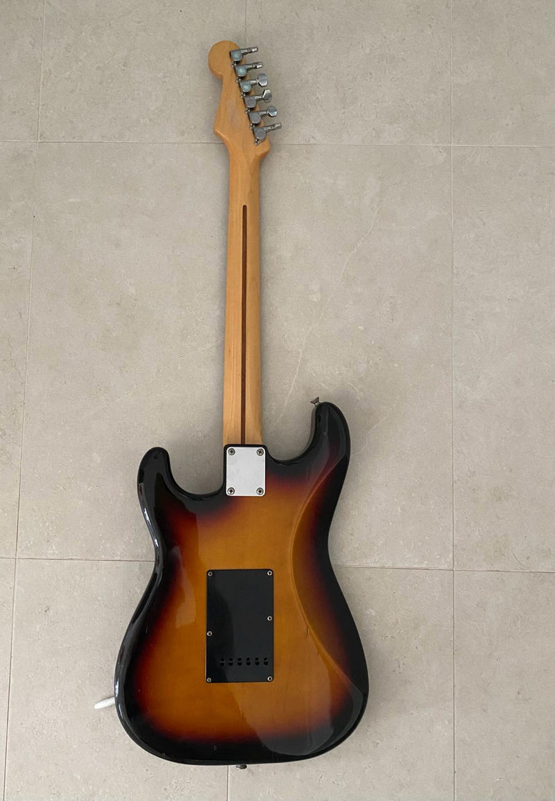 Fender ‘Silver Series’ -Japan Squire strat -Vintage
