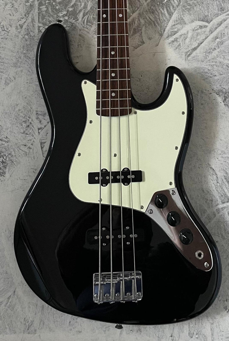 Fernandes Bass Black