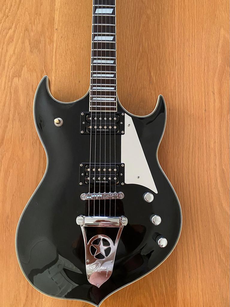 Silvertone ‘Paul Stanley’ Signature