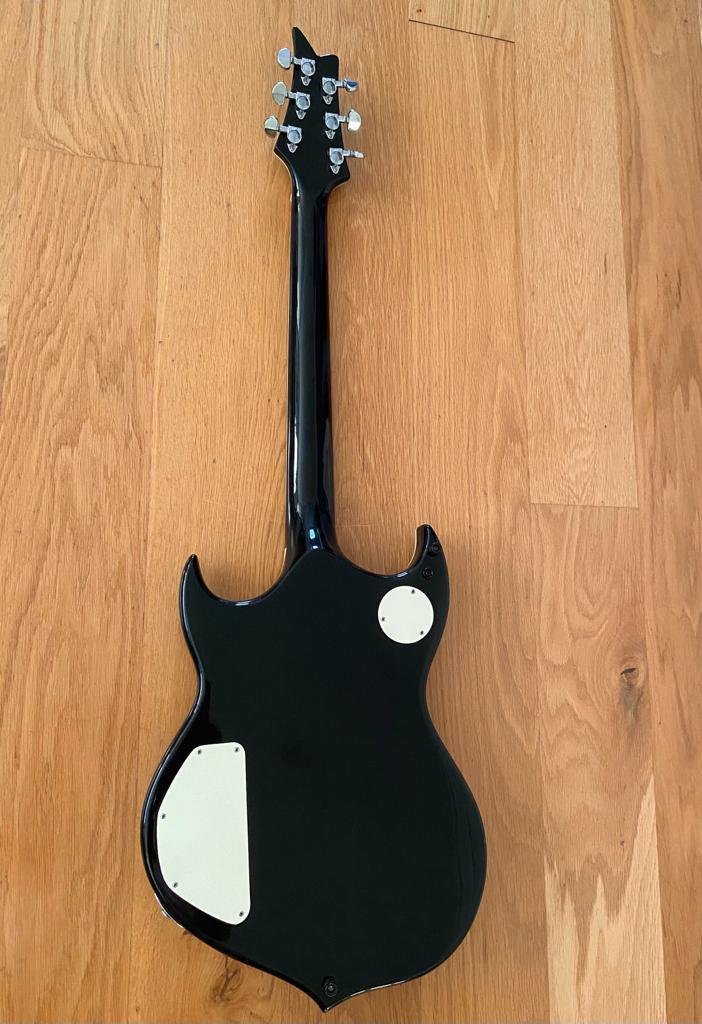 Silvertone ‘Paul Stanley’ Signature