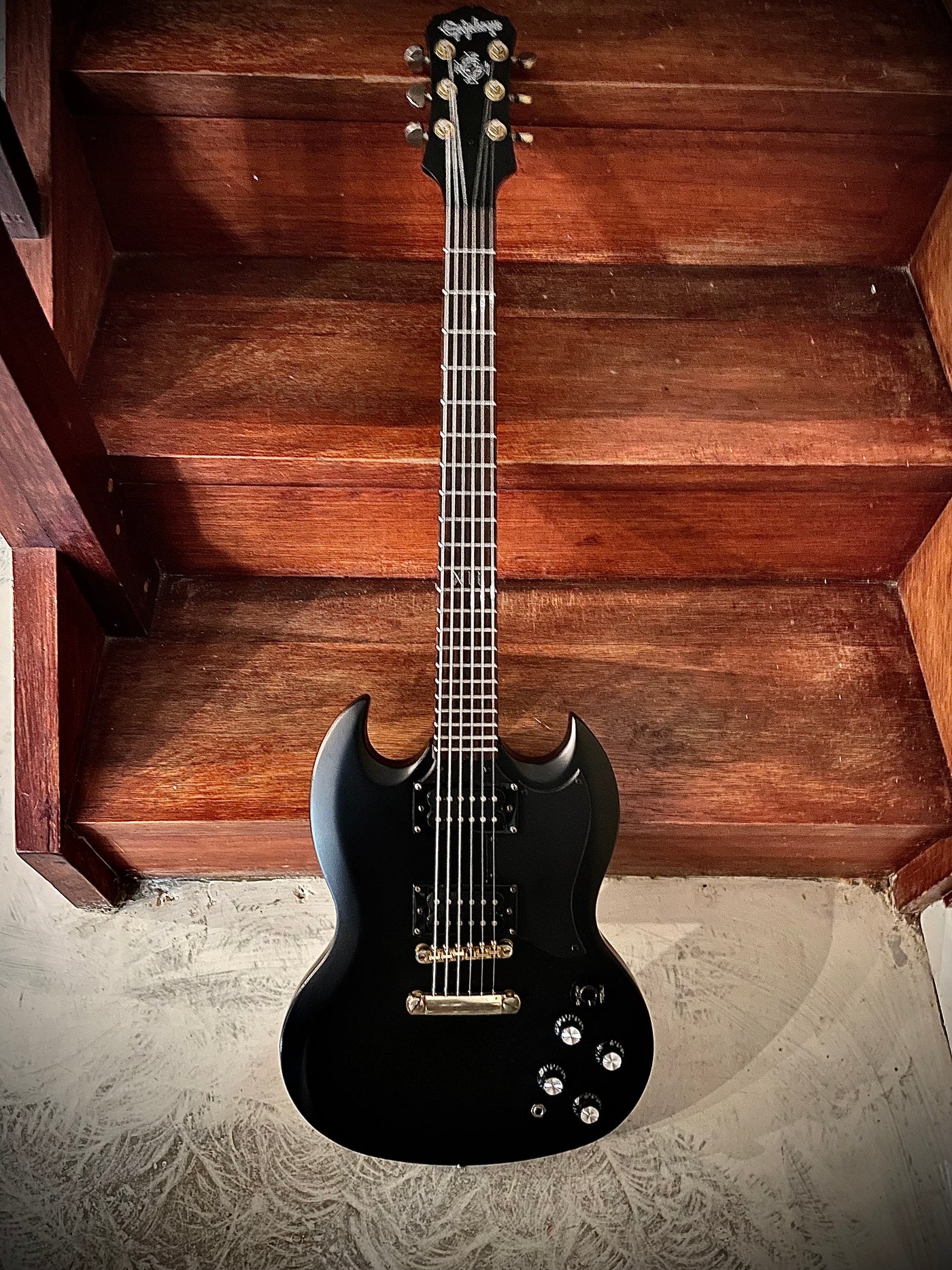 Epiphone SG Goth Korea Holden Hill Music