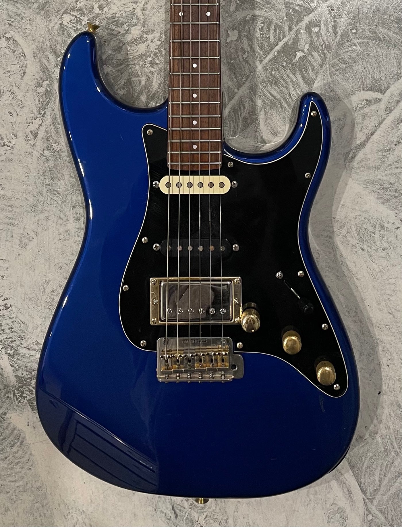 FERNANDES The Function – Holden Hill Music
